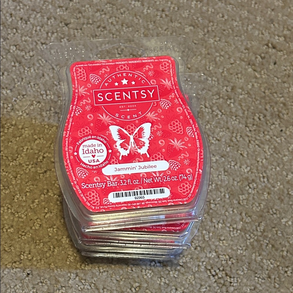 Scentsy Jammin' Jubilee Scent Bar - Vibrant Red